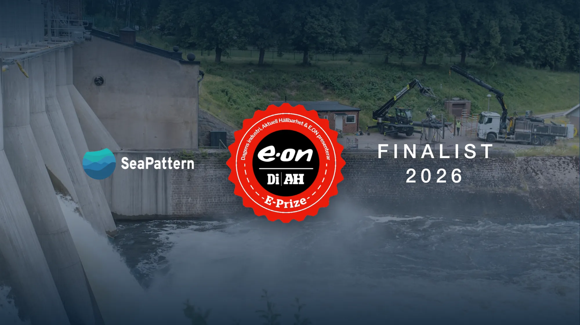 SeaPatterns och E-Prizes logotyper med texten ”Finalist 2026” över ett fotografi av en vattenkraftsanläggning.